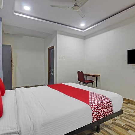 Super Hotel O Sri Sai Regency Гайдарабад Екстер'єр фото