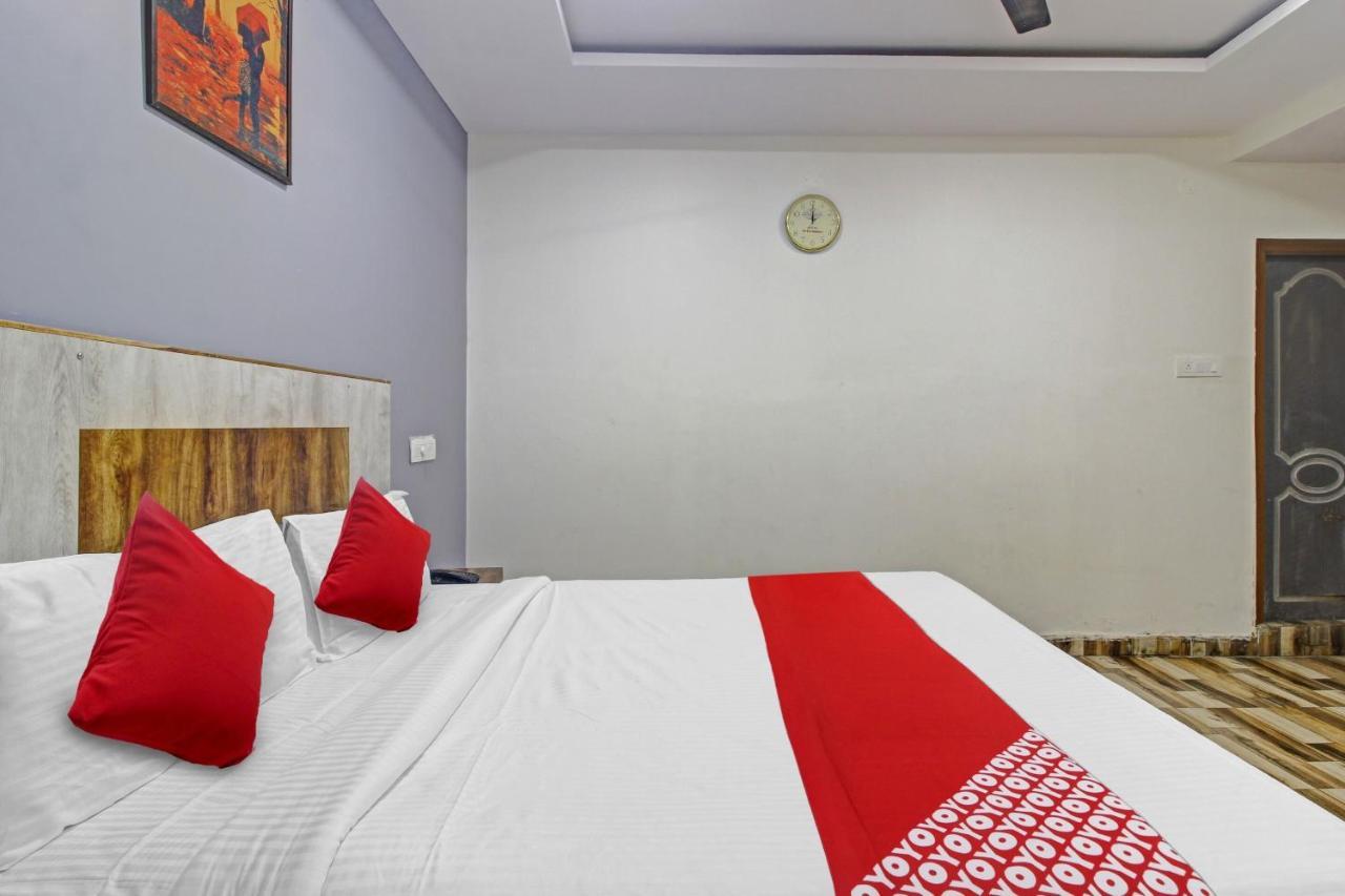 Super Hotel O Sri Sai Regency Гайдарабад Екстер'єр фото