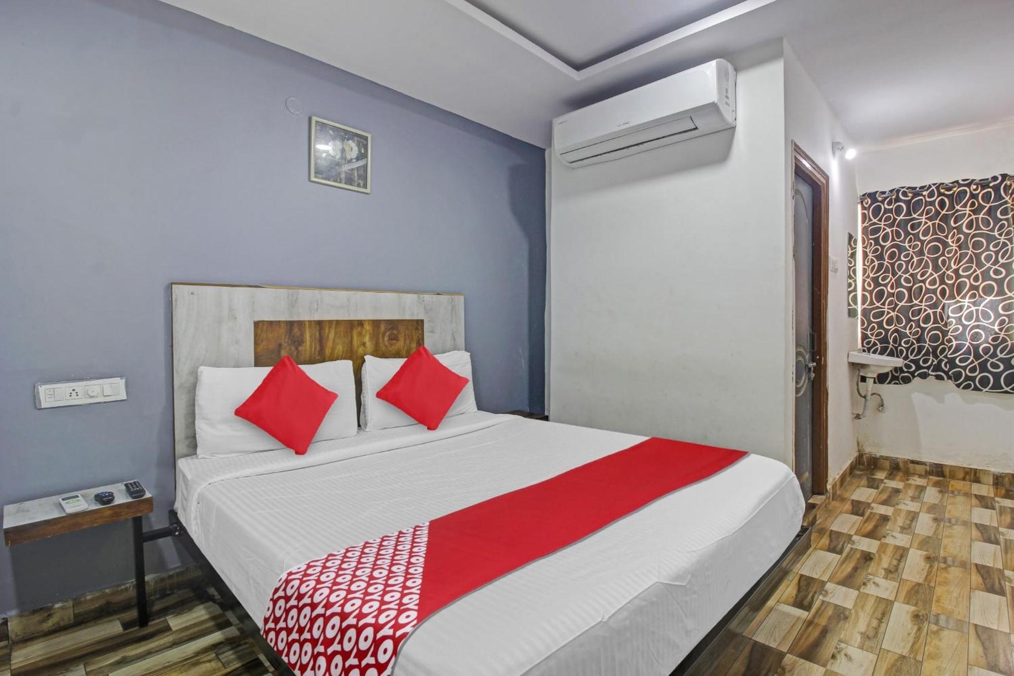Super Hotel O Sri Sai Regency Гайдарабад Екстер'єр фото