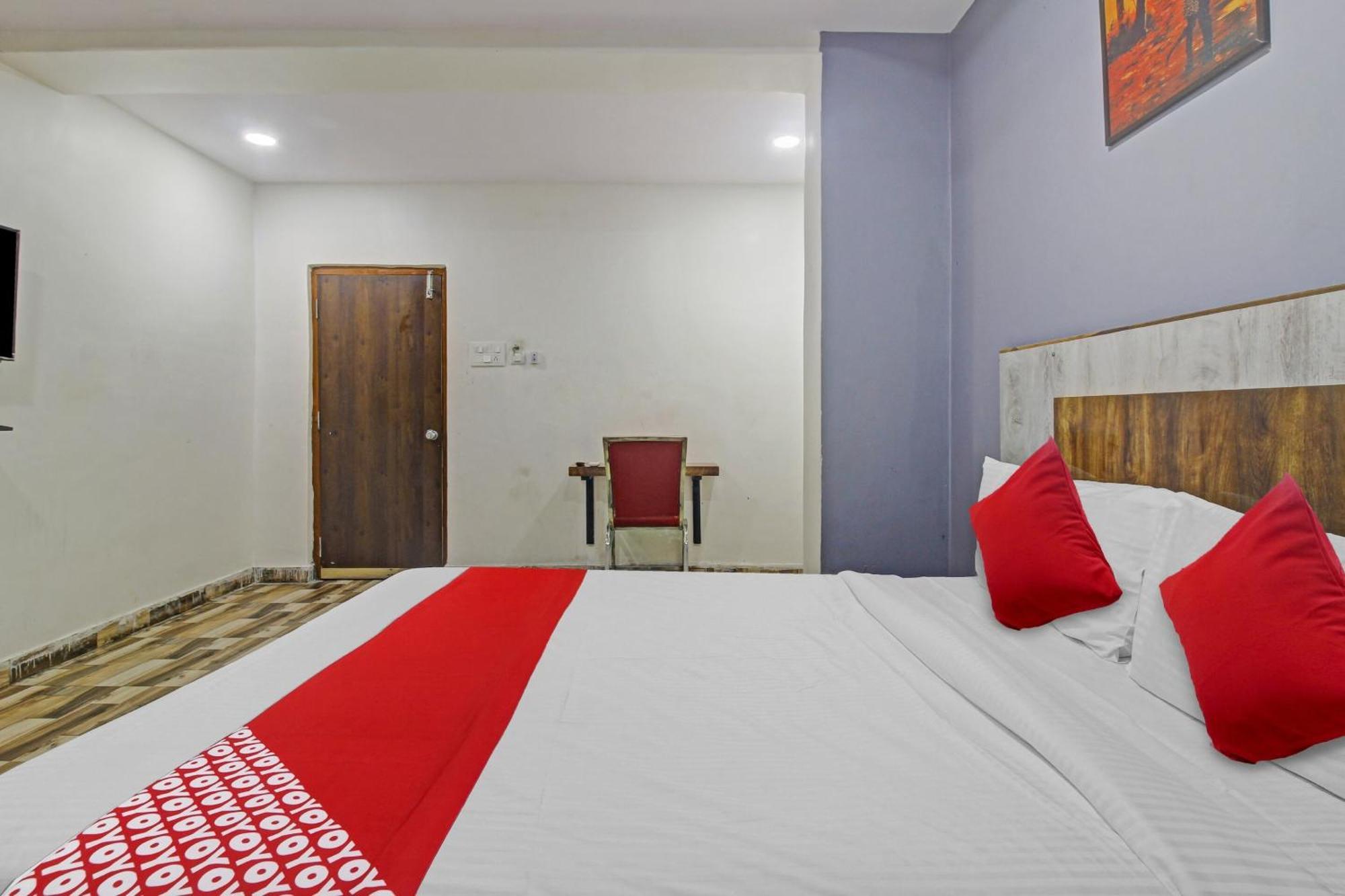 Super Hotel O Sri Sai Regency Гайдарабад Екстер'єр фото