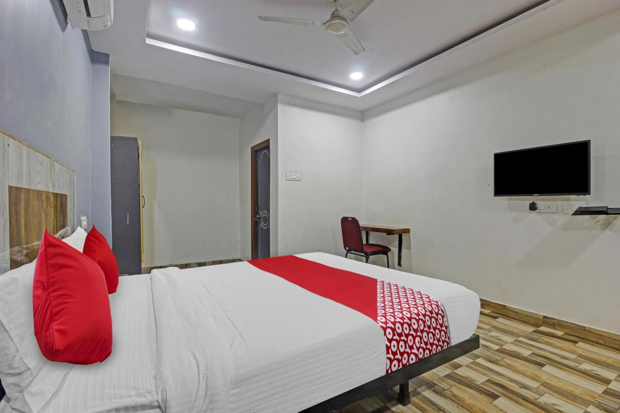 Super Hotel O Sri Sai Regency Гайдарабад Екстер'єр фото